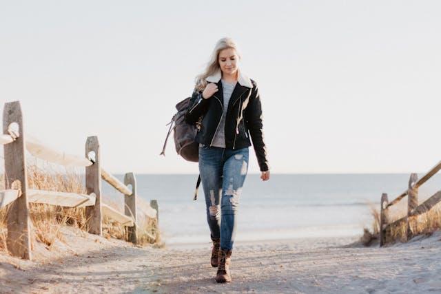 Minimalismo com estilo: como montar looks sofisticados com poucas peças