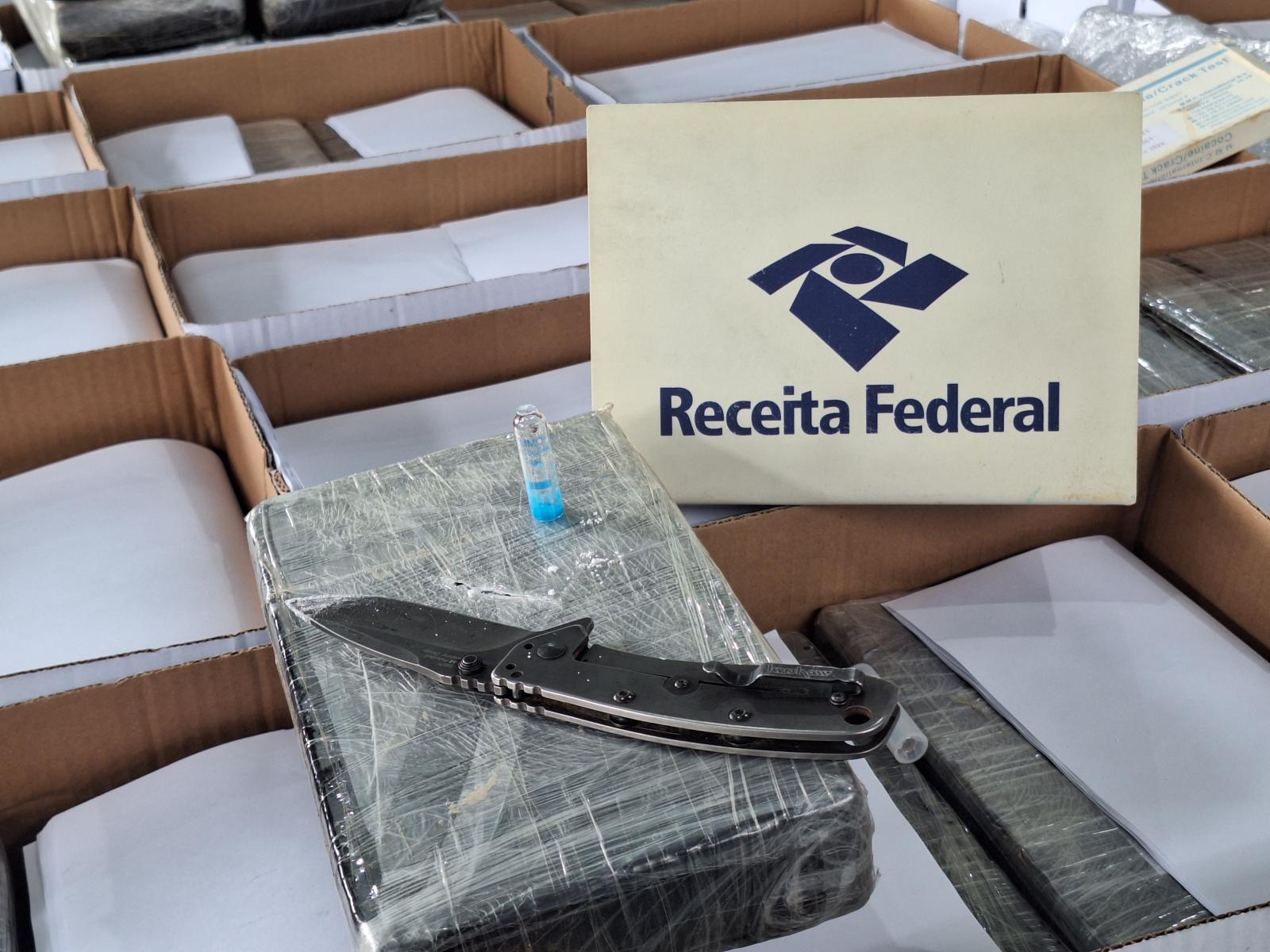 Receita Federal faz a maior apreensão de cocaína dos últimos quatro anos no Porto de Santos