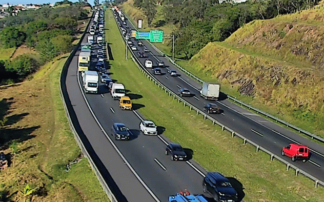 Rodovias deverão receber 860 mil veículos durante o feriado de Corpus Christi