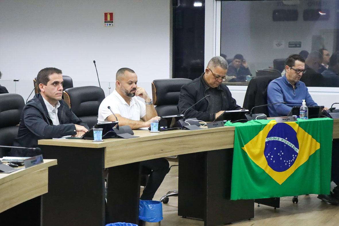 Câmara Municipal aprova quatro projetos em sessões ordinária e extraordinária