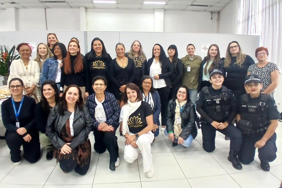 Conselho Municipal dos Direitos da Mulher toma posse e elege diretoria