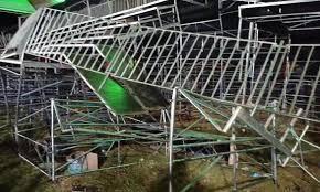 Desabamento de arquibancada em show no interior de SP deixa 60 feridos