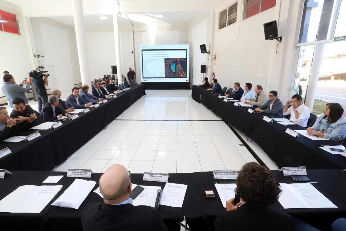 Estado apresenta ao Conselho da RMC mapeamento de leitos do Hospital Metropolitano