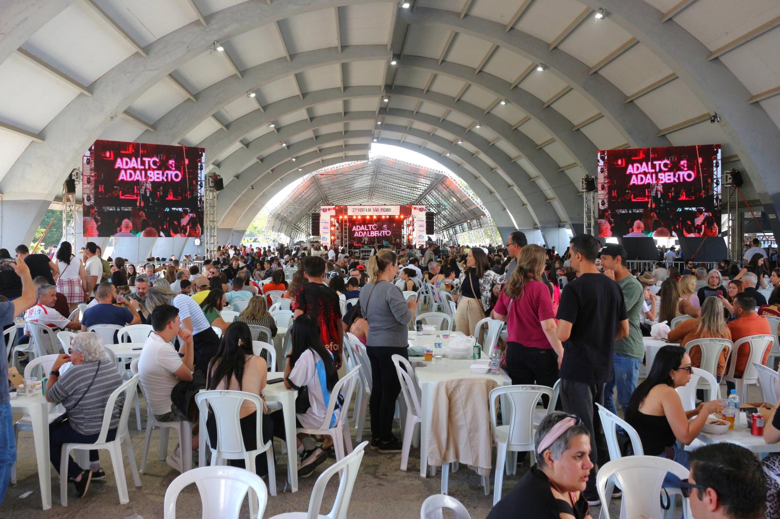 Festa de São Pedro reúne quase 60 mil pessoas na 27ª edição