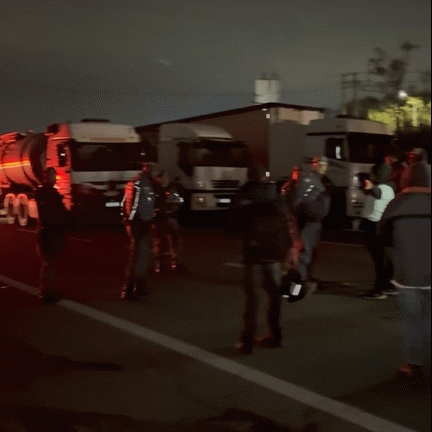 Rodovia Zeferino Vaz é liberada após protesto de familiares de homem que morreu na Replan