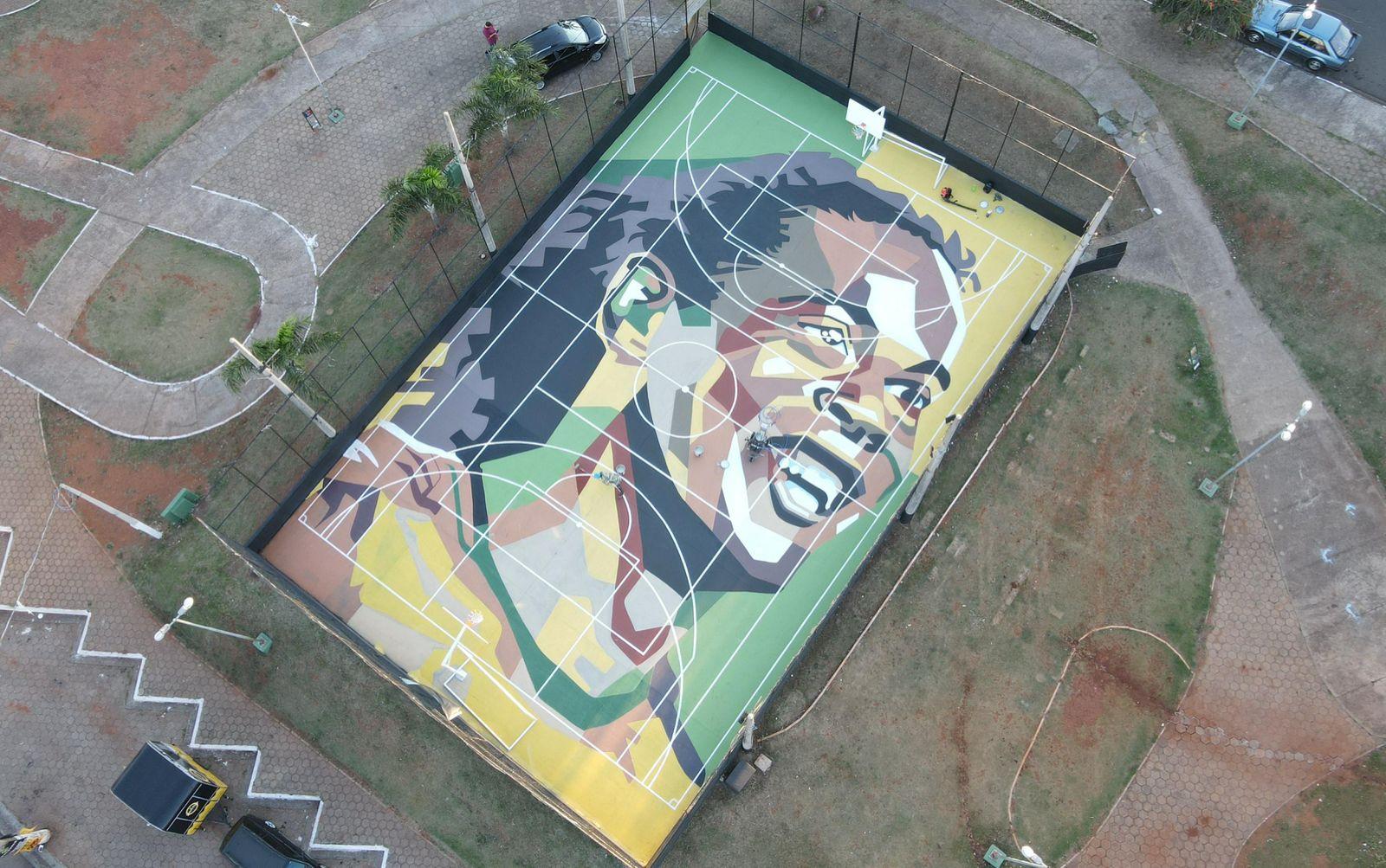 Sumaré lança projeto de grafite com homenagem ao pentacampeão Ronaldinho Gaúcho