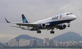 Voo da Azul faz pouso de emergência no Recife após piloto passar mal