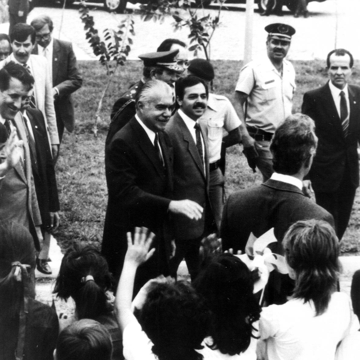 Sarney em Morungaba, a Fameb e os Dragões Sarney em Morungaba, a Fameb e os Dragões