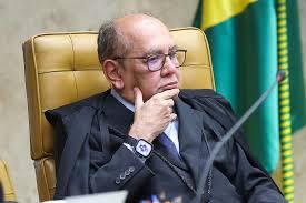 Ministro do STF Gilmar Mendes vota pela soltura do ex-jogador Robinho