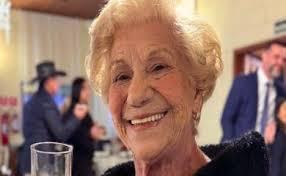 Morre Vovó Cora, influencer de maquiagem com mais de 6 milhões de seguidores