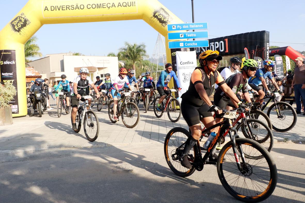 Morungaba recebe centenas de ciclistas no “Tour da Roça 2025”