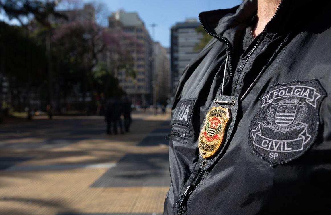 Mulher tenta sacar FGTS de R$ 100 mil com documento falso, mas é presa em SP