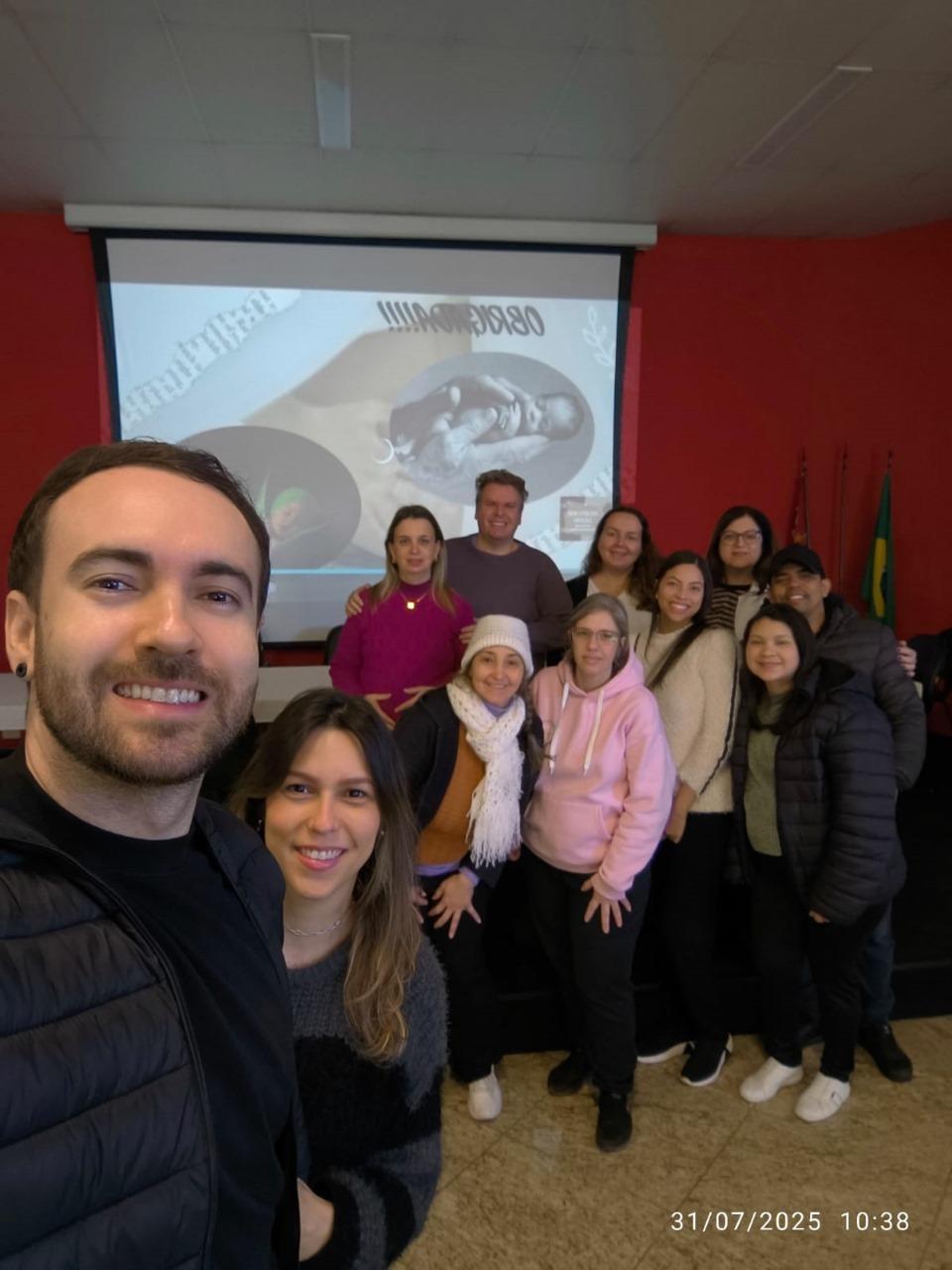 Santa Casa promove acolhimento e informação a futuros pais com oficina mensal