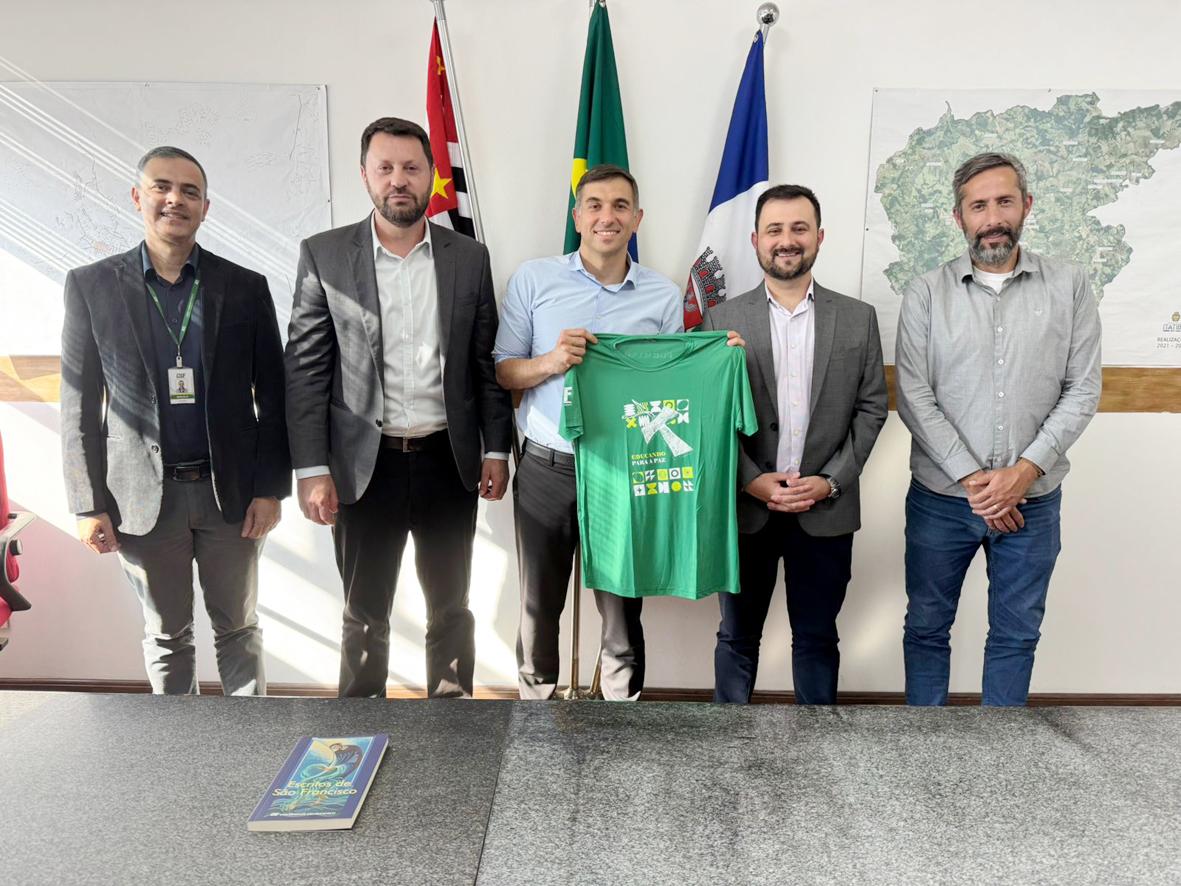 USF fortalece parceria com a Prefeitura de Itatiba em reunião institucional