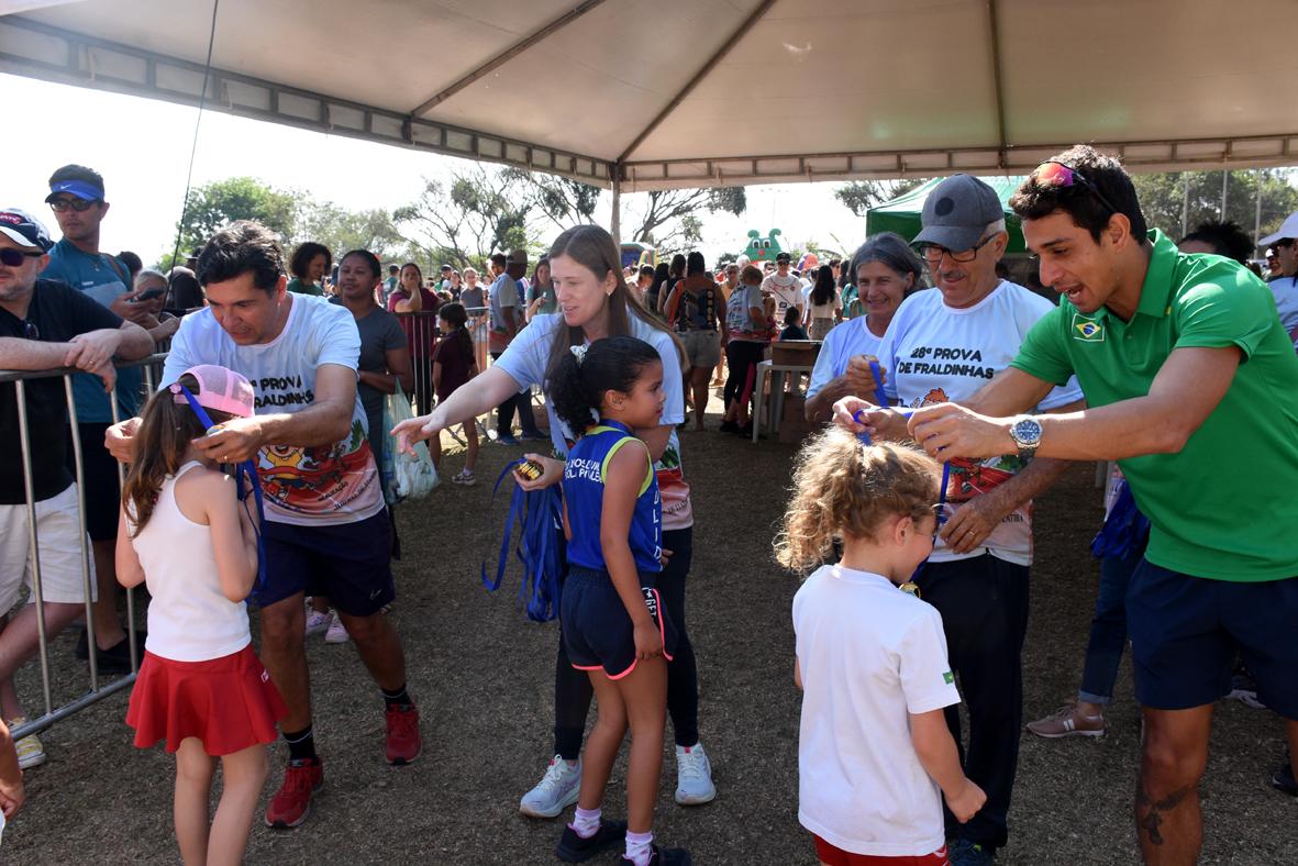 A 28ª Prova de Fraldinhas JI mostra a força da garotada com suas participações A 28ª Prova de Fraldinhas JI mostra a força da garotada com suas participações