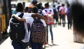 Adolescentes têm até dezembro para se vacinar contra HPV