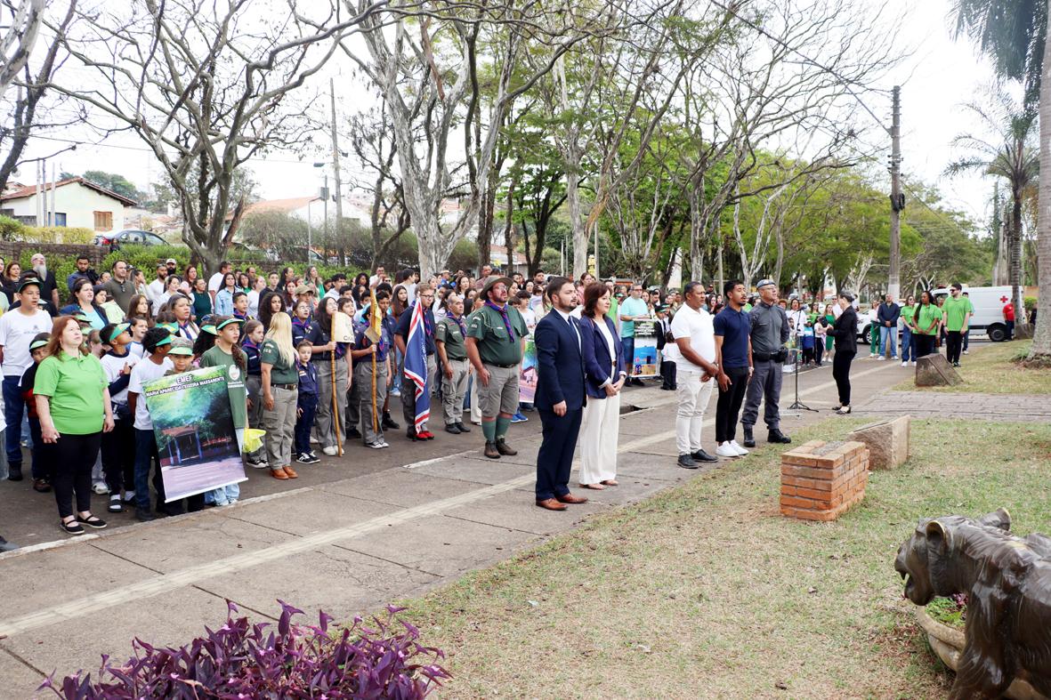 Encontro Cívico reúne estudantes em comemoração à Independência em Morungaba