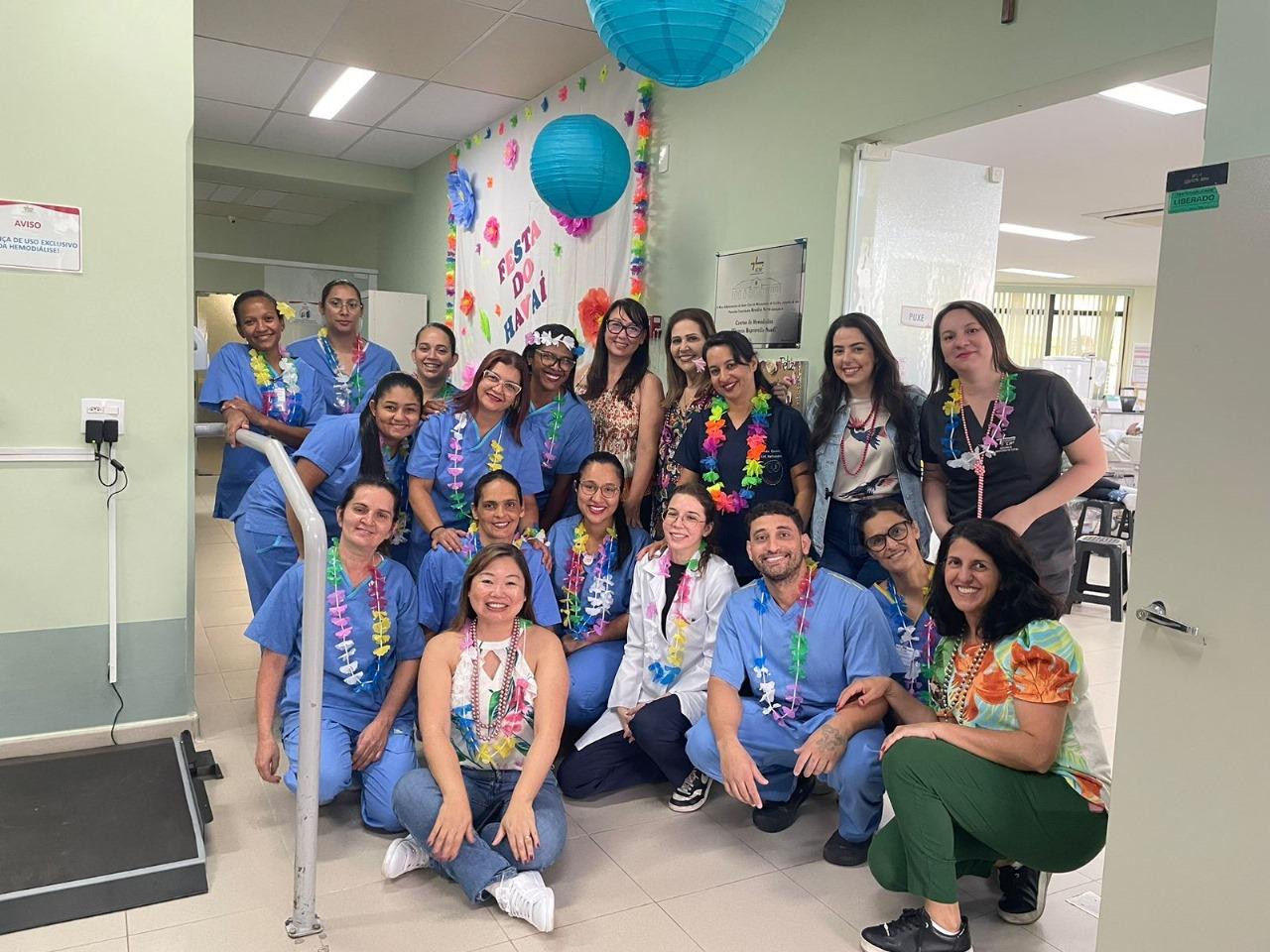Festa do Havaí anima pacientes e colaboradores da Hemodiálise da Santa Casa