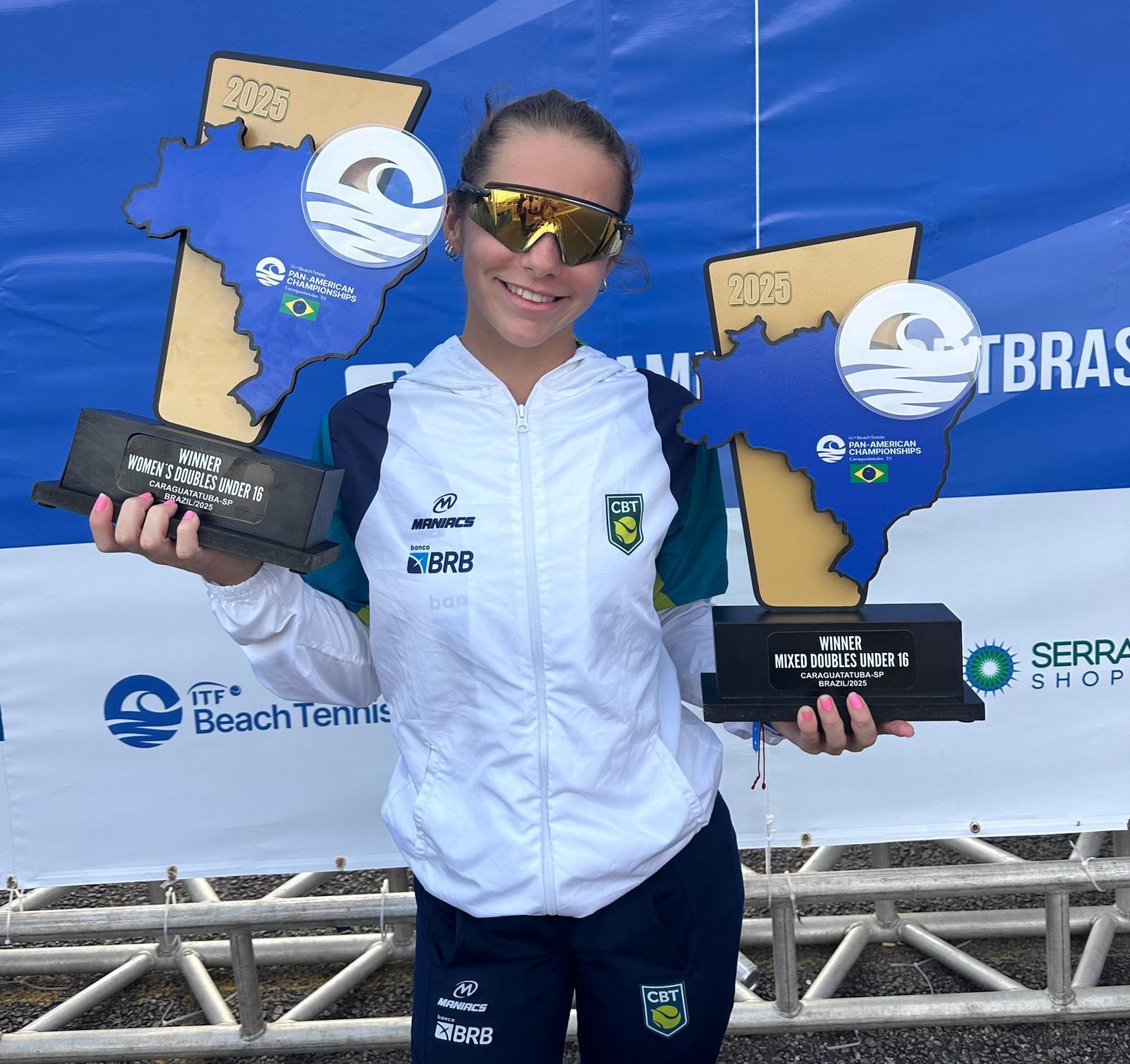 Maria Gilli conquista dois ouros no Pan-Americano de Beach Tennis e faz história