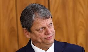Moraes pede parecer da PGR sobre pedido para investigar Tarcísio