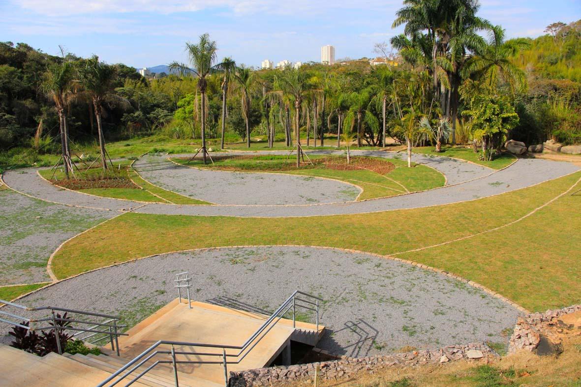 Viveiro de Mudas pausa atendimento para avanço de implantação do Jardim Botânico