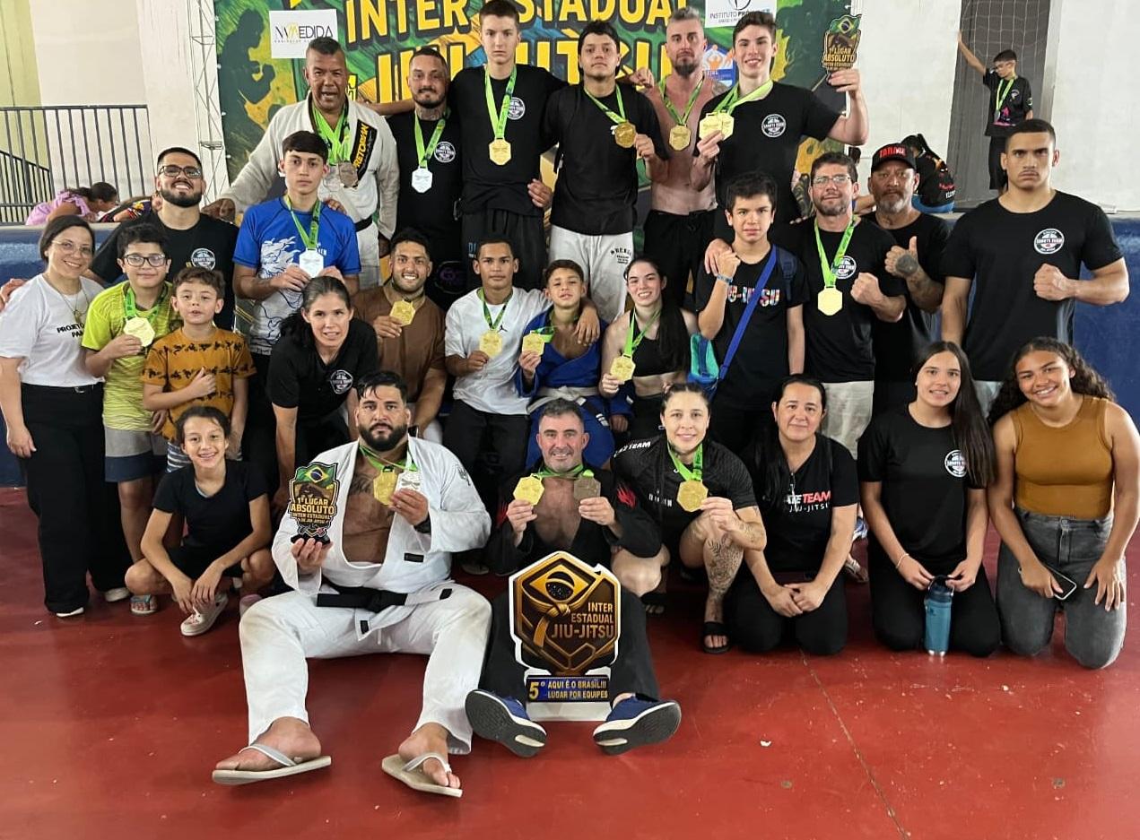 Zarate Team conquista 5º lugar por equipes e 60 medalhas em campeonato interestadual de Jiu-Jitsu
