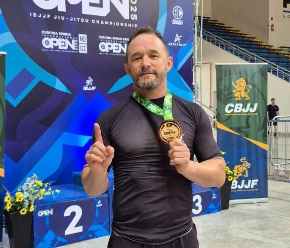 Airton Andrade é campeão no Curitiba Spring International Open IBJJF