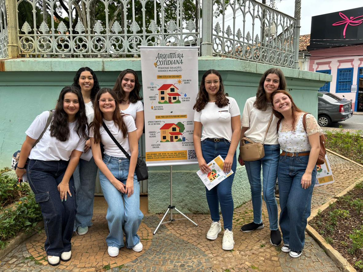 Alunos da USF aproximam arquitetura do cotidiano em ação na Praça da Bandeira