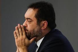 Após operação com 121 mortos, Castro ganha mais de meio milhão de seguidores em rede social