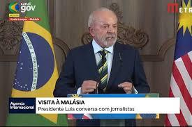 Bolsonaro faz parte do passado da política brasileira, diz Lula