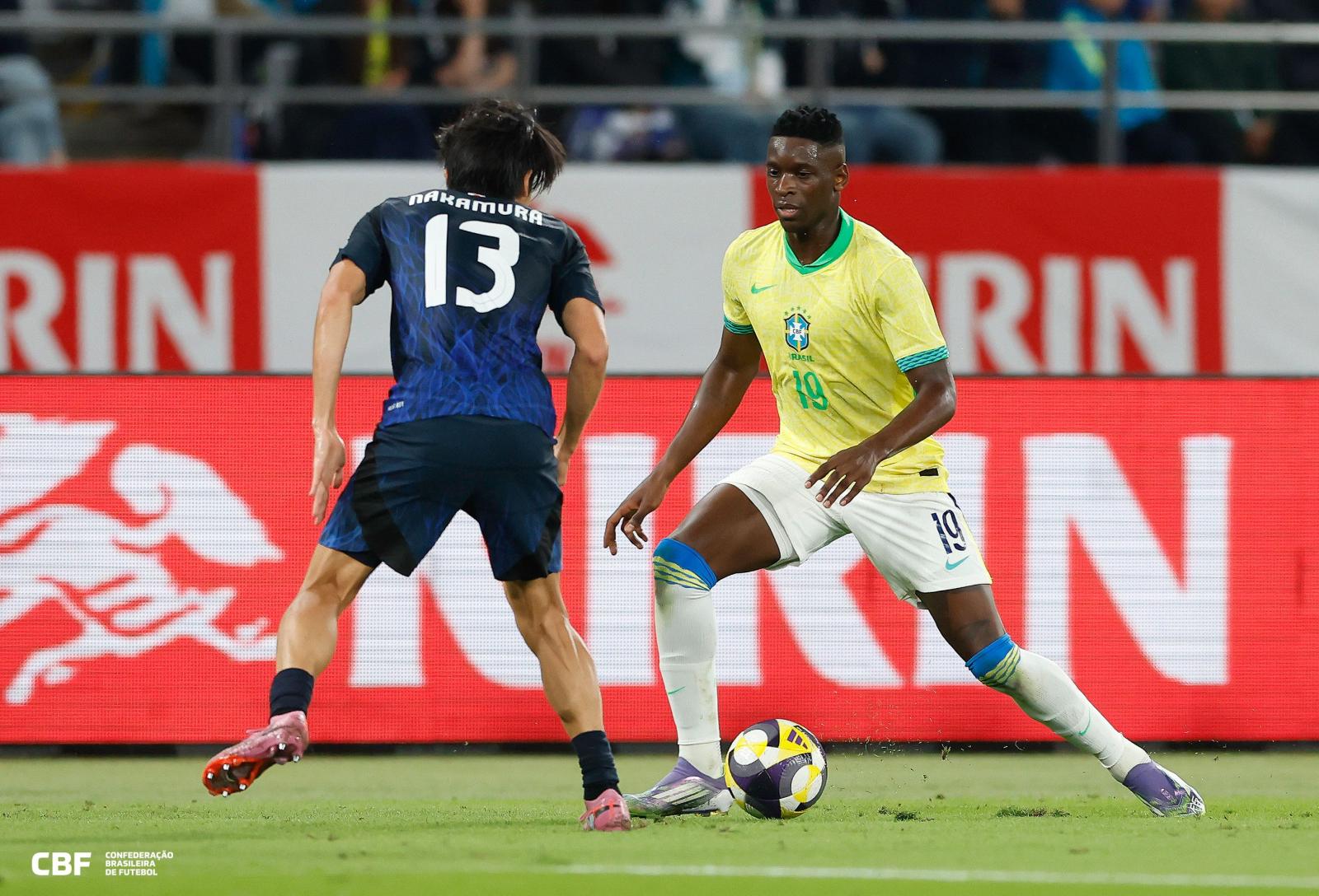 Fabrício Bruno falha duas vezes, Brasil leva virada e perde do Japão pela 1ª vez na história
