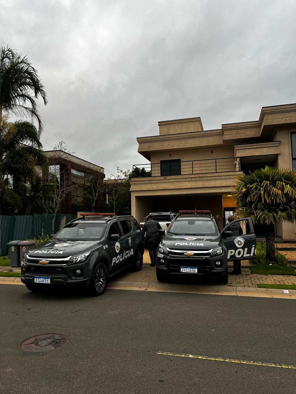 Gaeco e PM fazem operação contra líderes do PCC em Campinas; investigado morre em troca de tiros