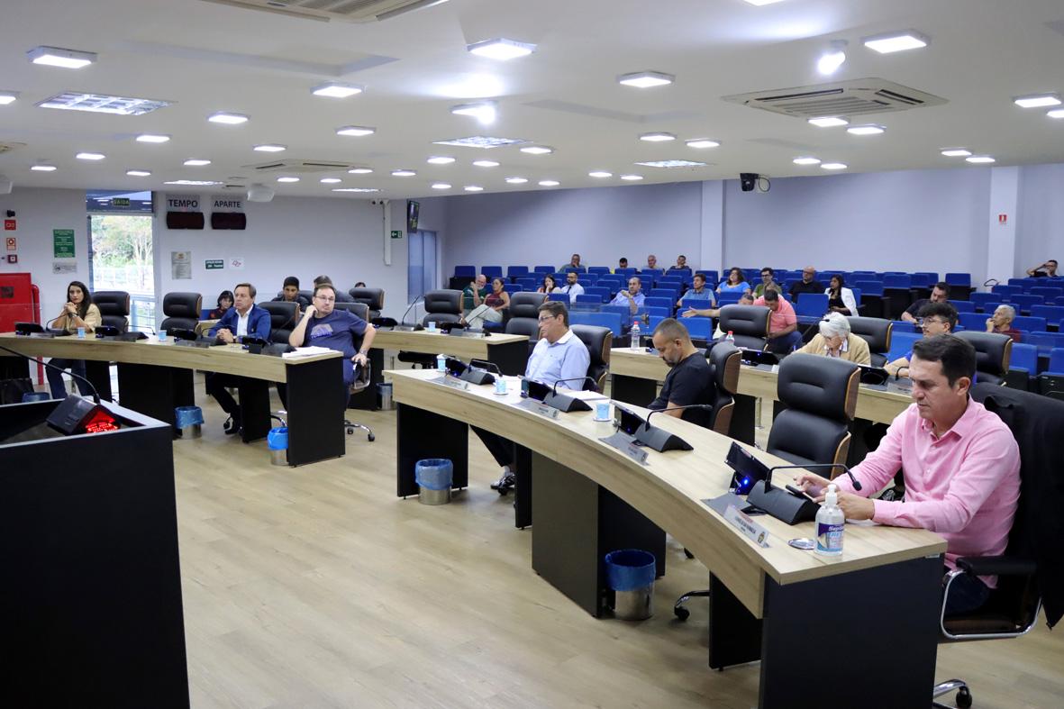 Legislativo Municipal analisa seis projetos de lei em 38ª Sessão Ordinária