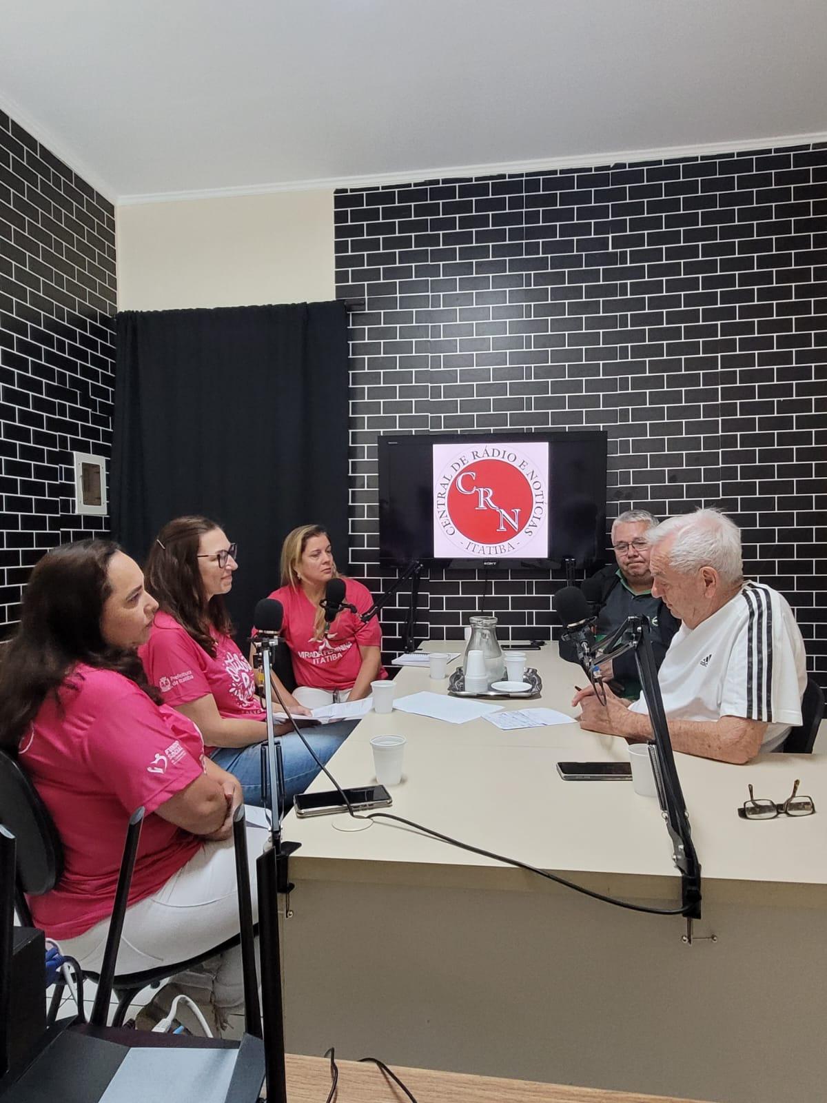 Outubro Rosa foi assunto da semana no podcast Debate da Rádio CRN