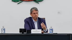Tarcísio acusa PT de campanha de difamação e reage sobre atuação contra MP