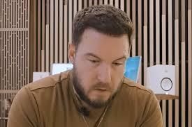 Thiago Nigro é internado em meio a renovação de votos com Maíra Cardi; saiba o que ele tem
