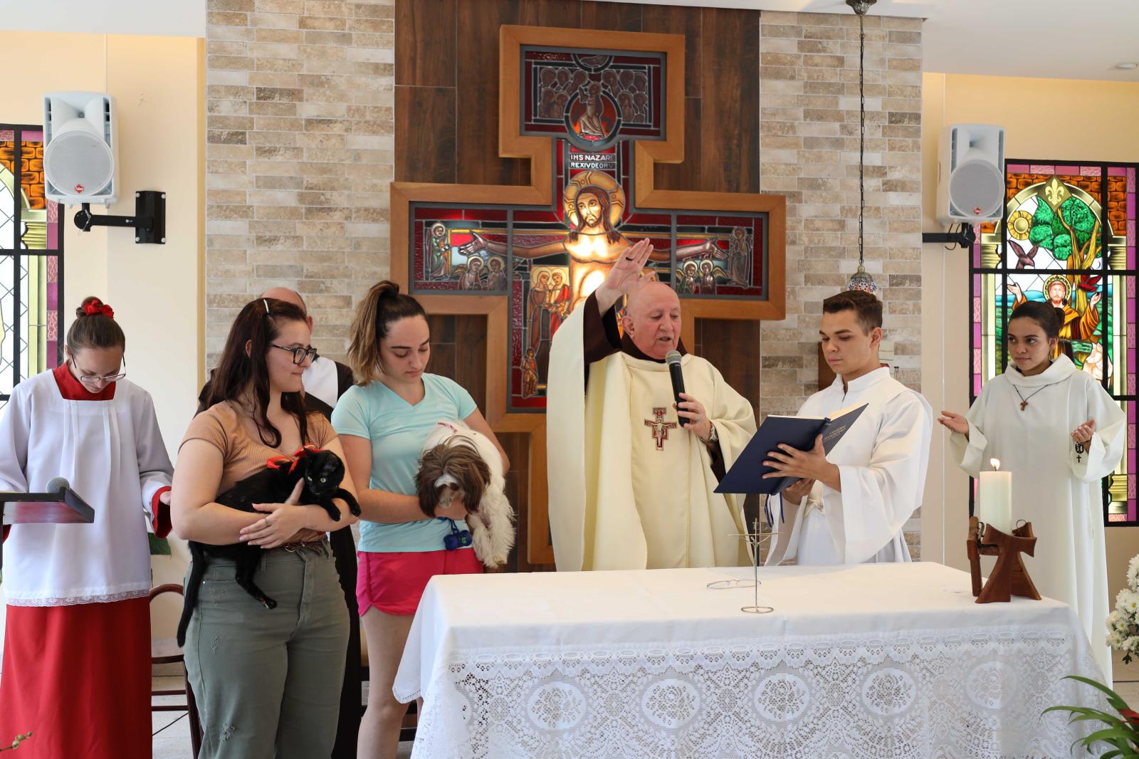 USF celebra o Dia de São Francisco de Assis com bênção dos animais e missa no Câmpus Bragança Paulista