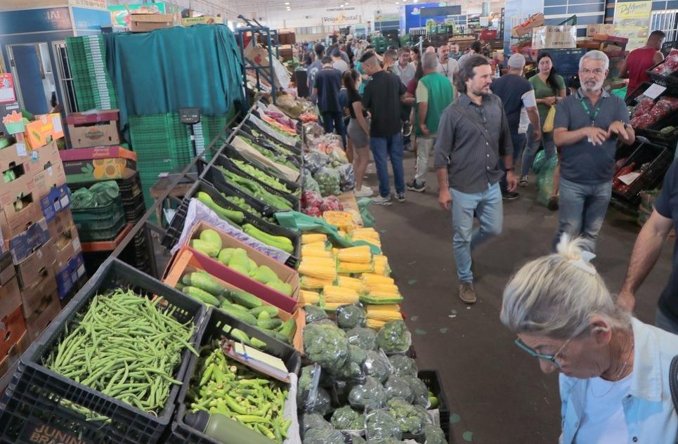 Verduras e frutas ficam mais baratas na Ceasa Campinas; abobrinha lidera altas da semana