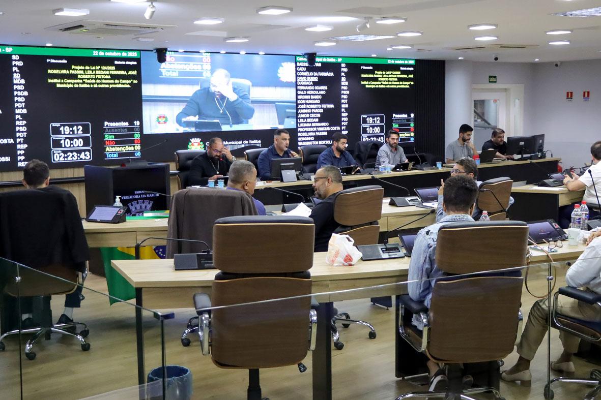 Vereadores apreciam nove projetos em Sessões Ordinária e Extraordinárias