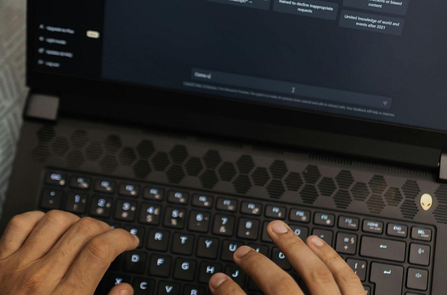 Adolescente de 14 anos produziu imagens falsas de nudez com ajuda da IA em Indaiatuba