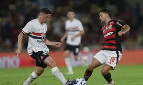Buscando a liderança do Brasileiro, Flamengo enfrenta o São Paulo