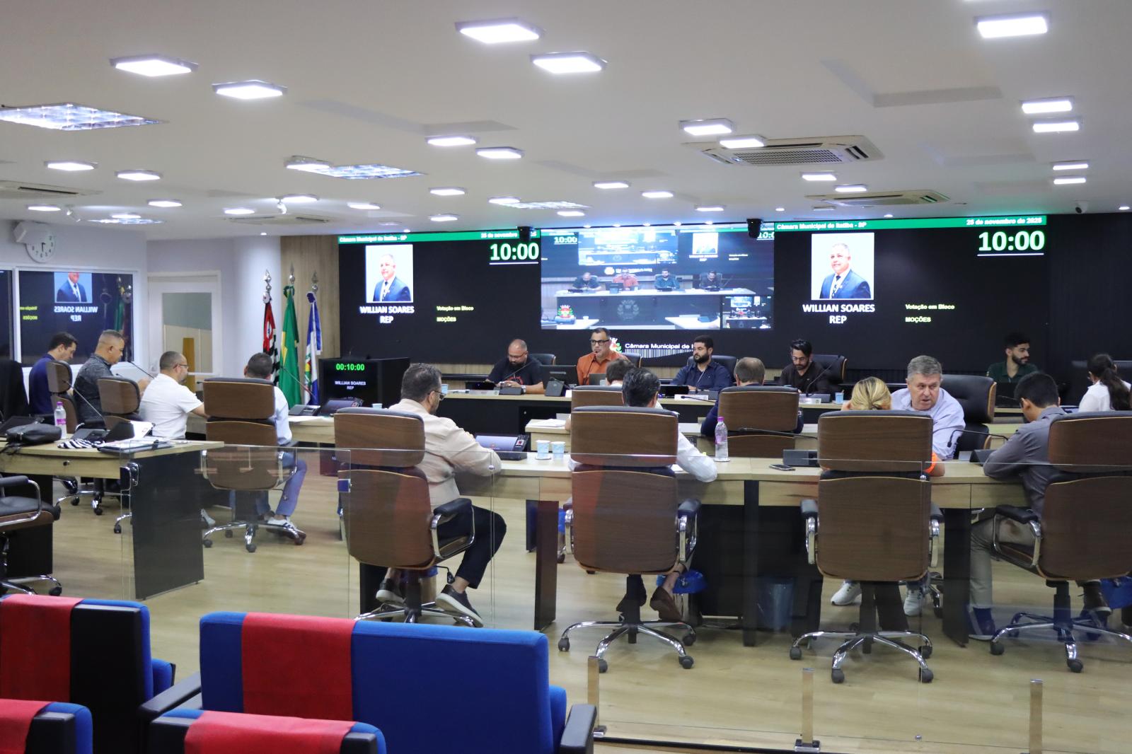 Câmara realiza 43ª Sessão Ordinária com avanços em proteção animal, combate à violência contra a mulher e inclusão social