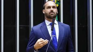 STF forma maioria para tornar Eduardo Bolsonaro réu no tarifaço 