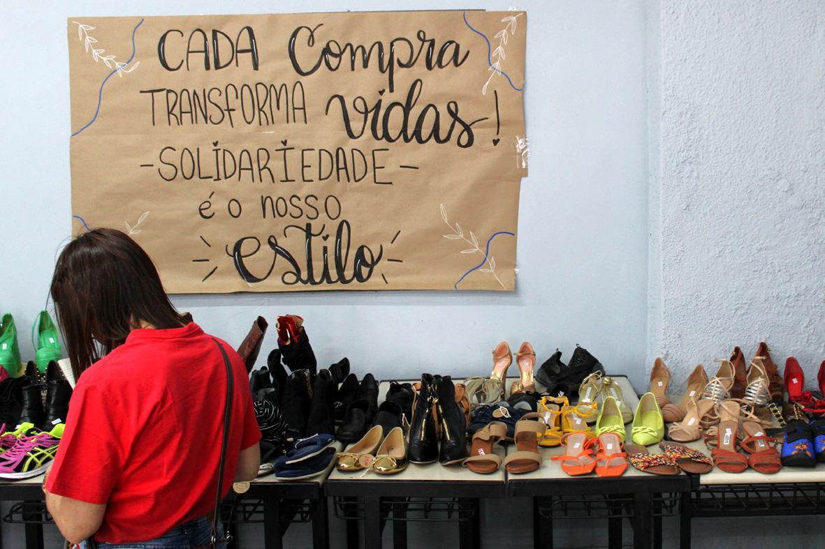 Último Bazar Solidário do Fundo Social neste ano registra mais de 2.000 peças vendidas