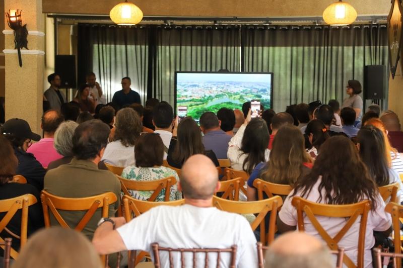 Vinhedo lança novos roteiros turísticos e apresenta Guia de Hospedagem no Castelo dos Vinhais