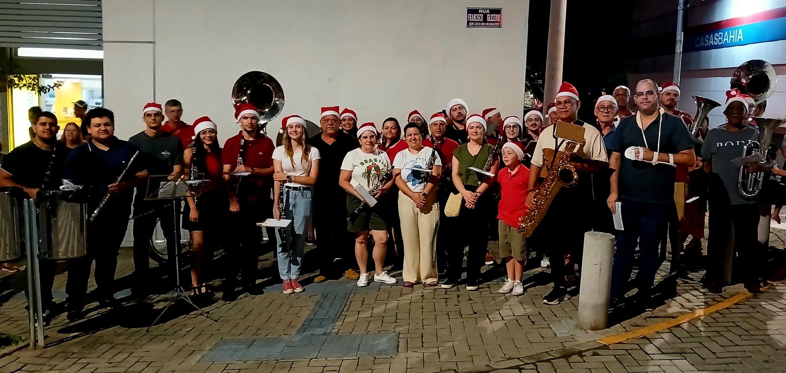 Descida do Papai Noel na Glicério