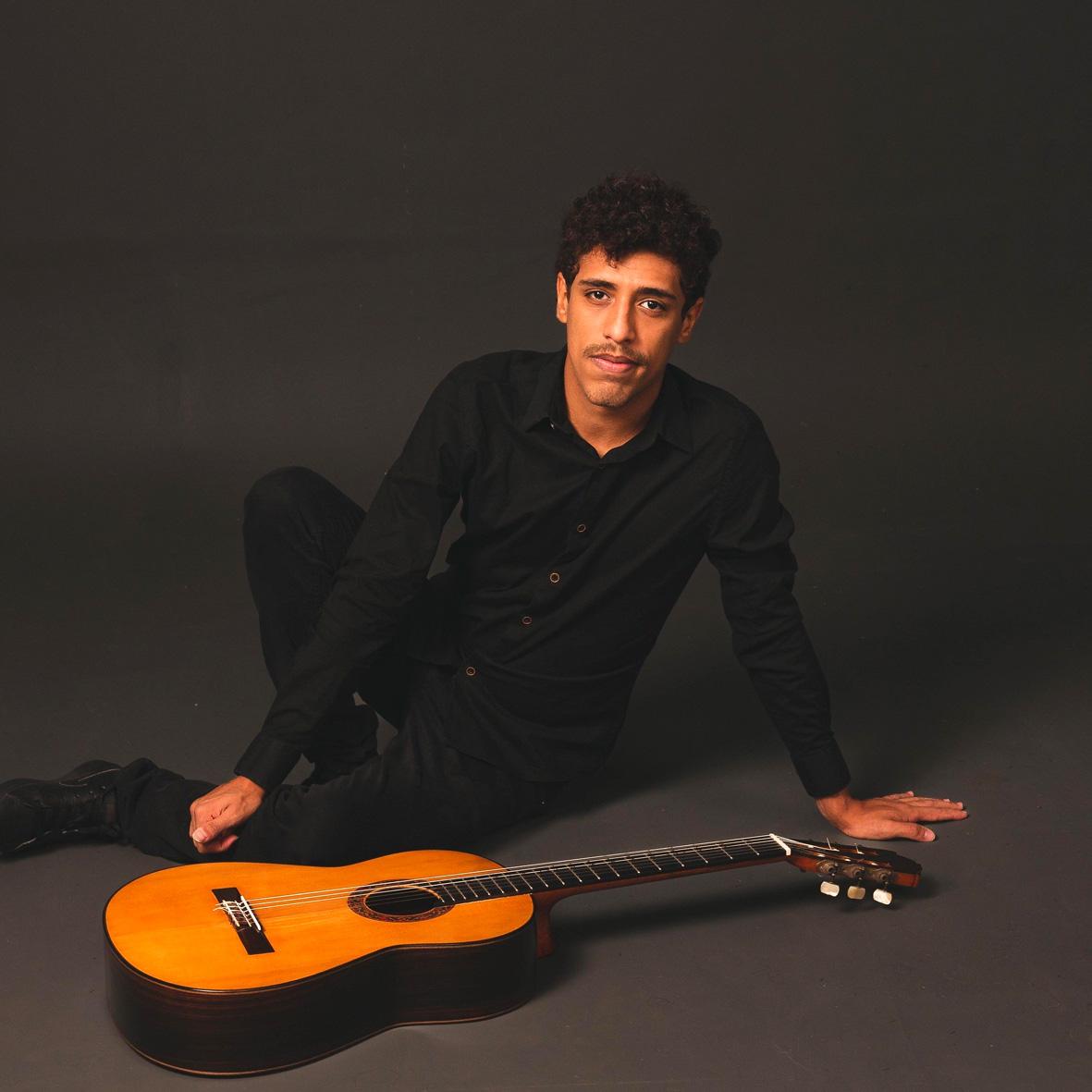 Agenda Cultural amplia programação de dezembro com atividades na Biblioteca e concerto de violão