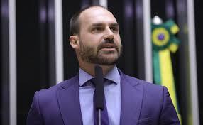 Câmara cassa Eduardo Bolsonaro e Alexandre Ramagem e publica ato no Diário Oficial