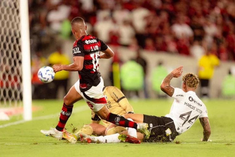 Flamengo derrota Ceará e coroa ano mágico com título Brasileiro 