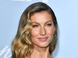 Gisele Bündchen se casa com Joaquim Valente, diz site dos EUA